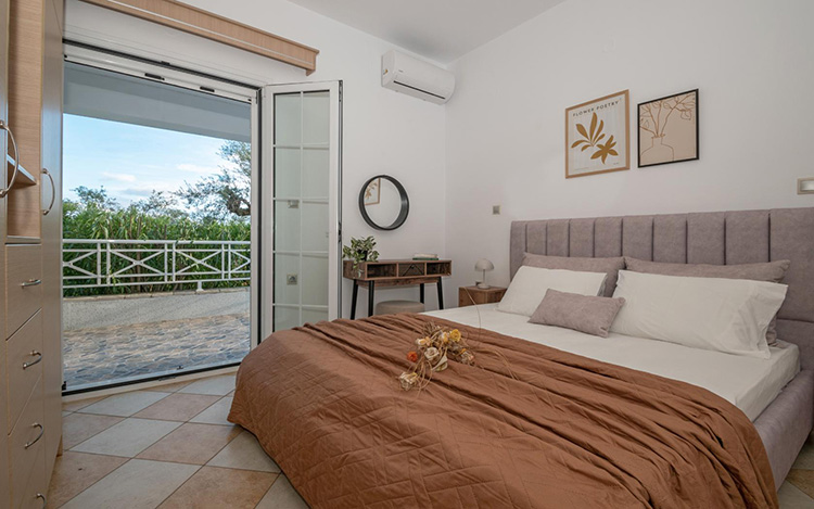 private pool villa zakynthos