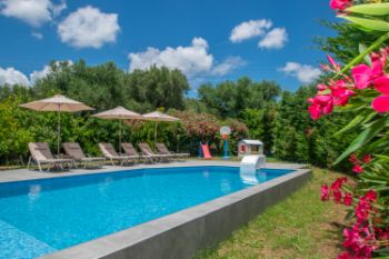 private pool villa laganas zakynthos