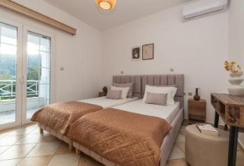 private pool villa laganas zakynthos